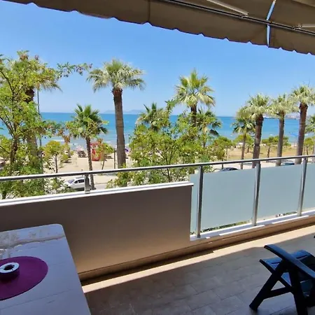Pati's Lungomare Apartament Wlora